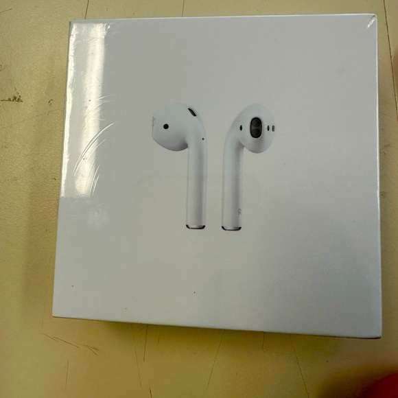 Apple Airpods (2nd gen)